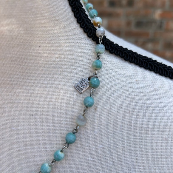 Stone necklace - Picture 3 of 3